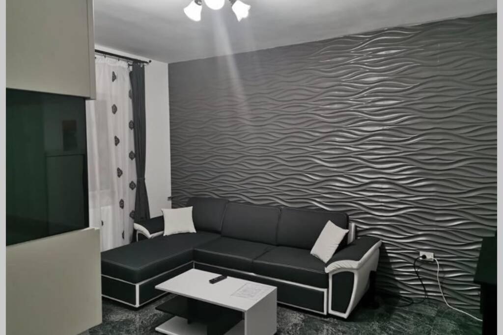 Cozy Flat Διαμέρισμα Πιτέστι Εξωτερικό φωτογραφία