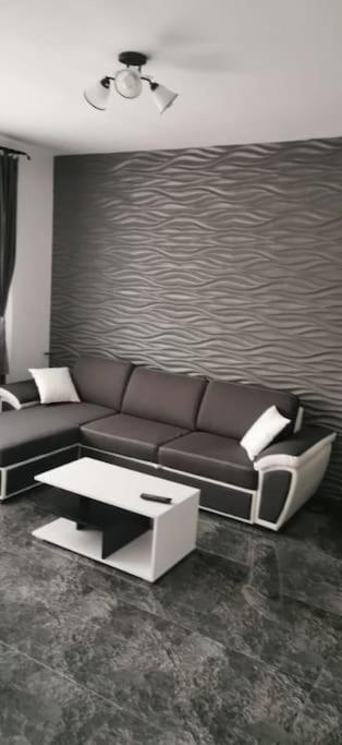 Cozy Flat Διαμέρισμα Πιτέστι Εξωτερικό φωτογραφία