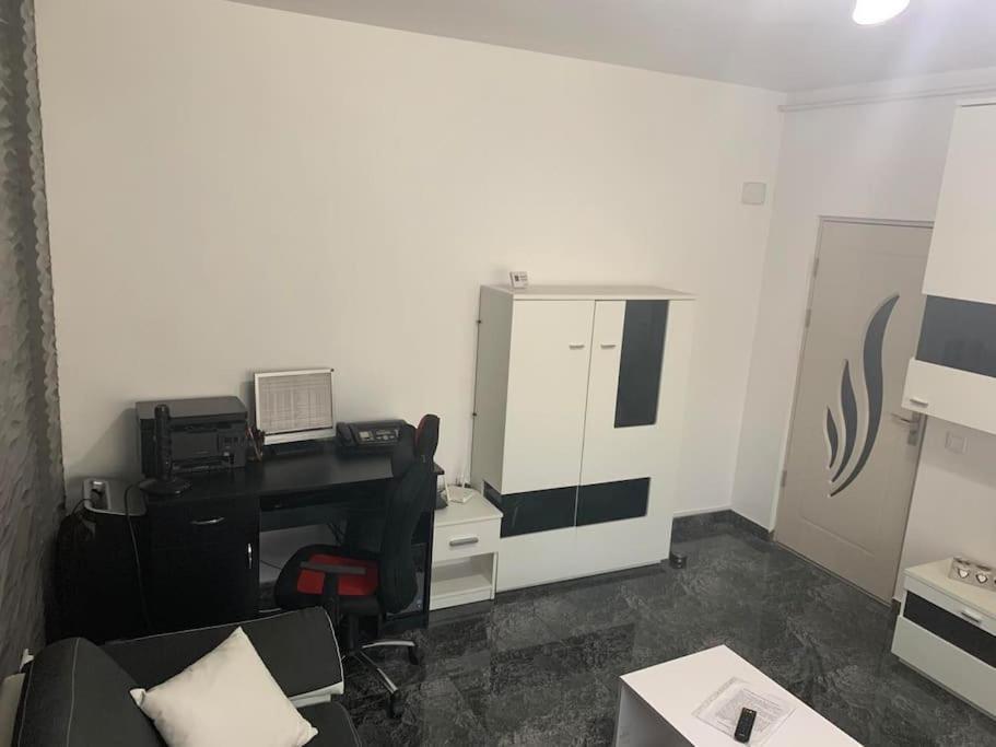Cozy Flat Διαμέρισμα Πιτέστι Εξωτερικό φωτογραφία